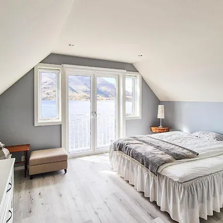 Lovely In With Wifi Holiday home *